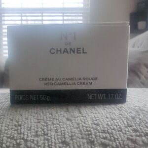 CHANEL No.1 Red Camellia Cream